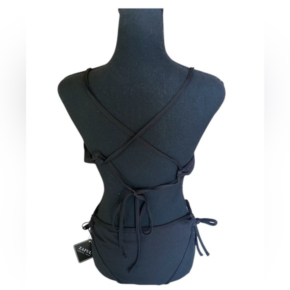 Zaful Black Sporty Bandeau Triangle Bikini Set Women’s Size XL 12-14 NWT Goth - Picture 3 of 10